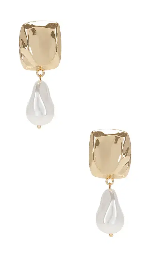 8 Other Reasons Pearl Drop Earring