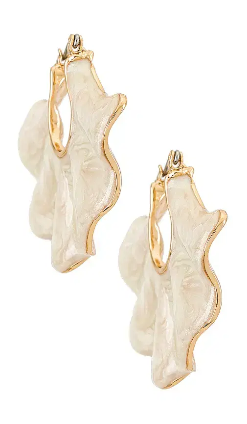 8 Other Reasons Shoreline Earring