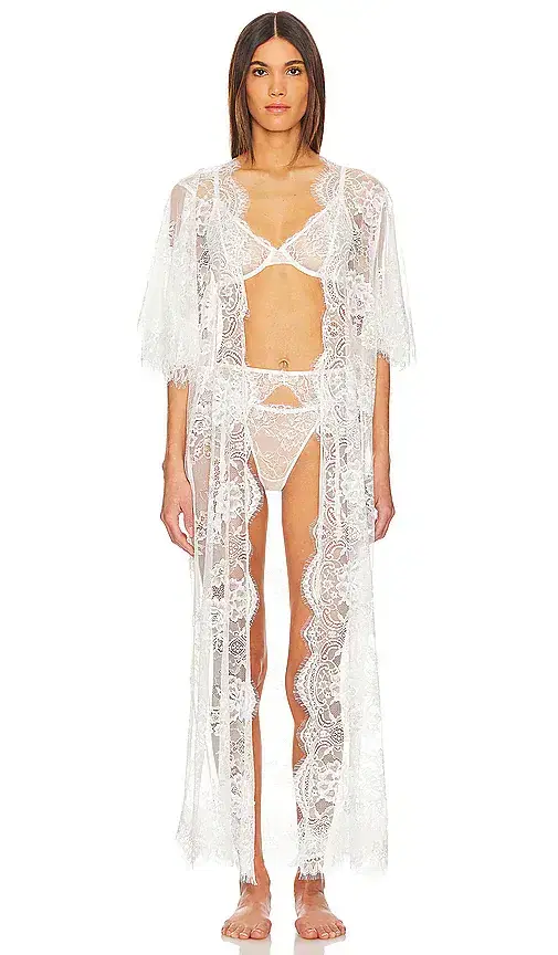 Kassiah Robe