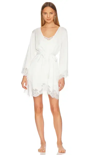 homebodii Sian Short Lace Robe | Thumbnail 1