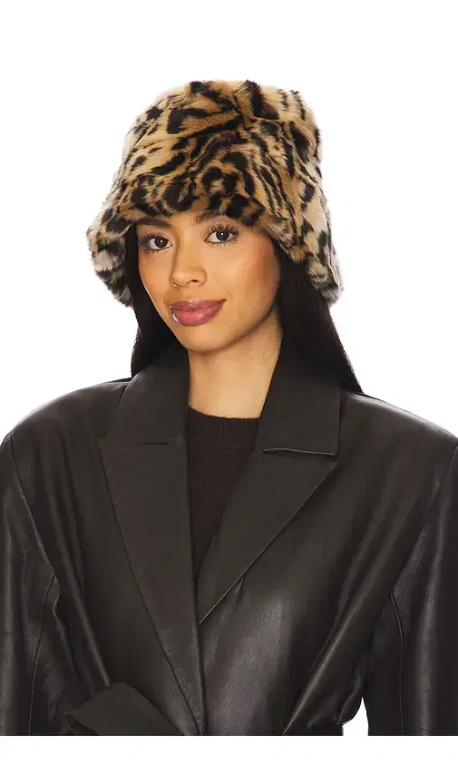 Unreal Fur Yeoman Bucket Hat