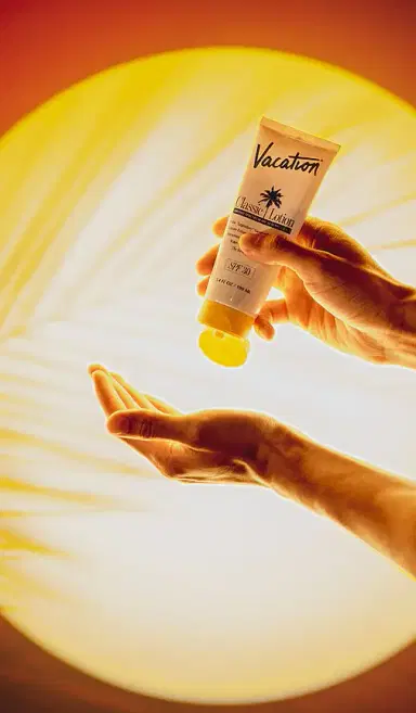 Vacation Classic Lotion SPF 30 | Thumbnail 2 Vacation Classic Lotion SPF 30 | Thumbnail 2