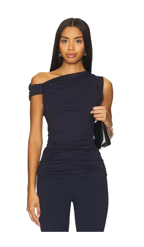 Asymmetric Gathered Top