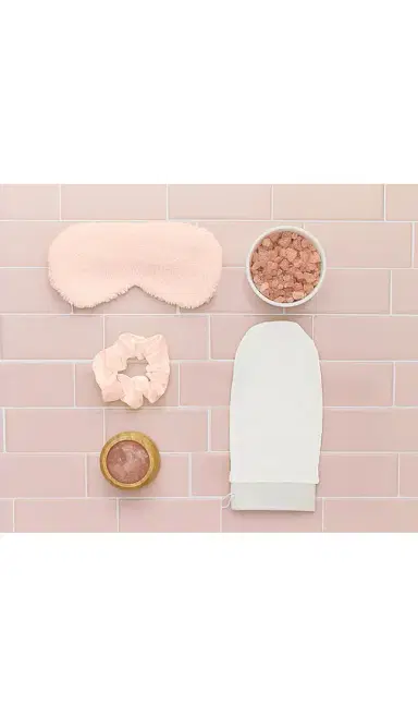 Pinch Provisions Pink Salt Spa Kit | Thumbnail 2 Pinch Provisions Pink Salt Spa Kit | Thumbnail 2