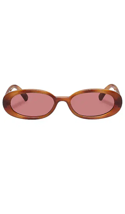 Le Specs Outta Love
