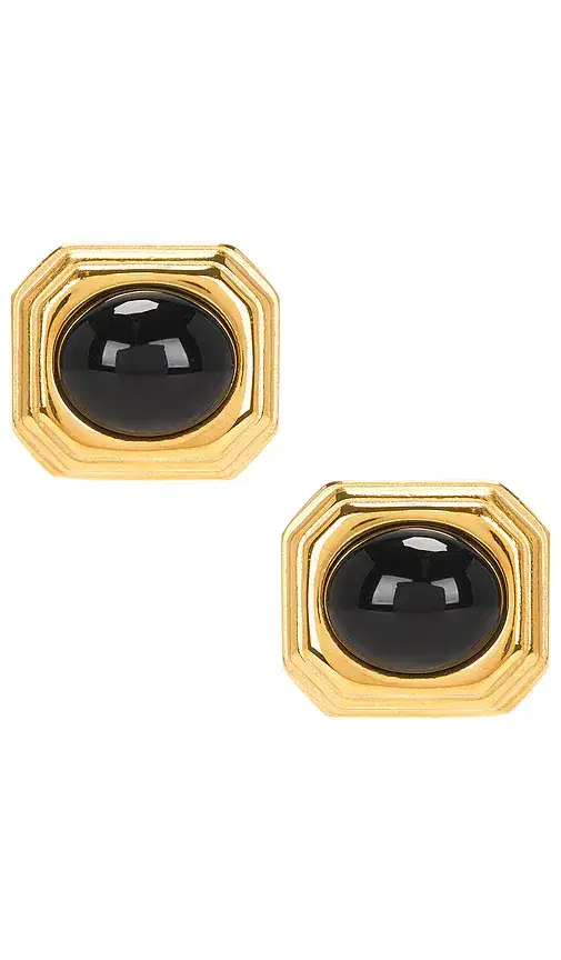 Silvia Studs