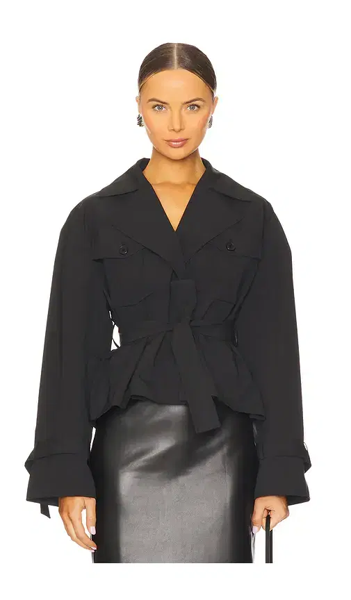 LAMARQUE Quinn Cropped Trenchcoat