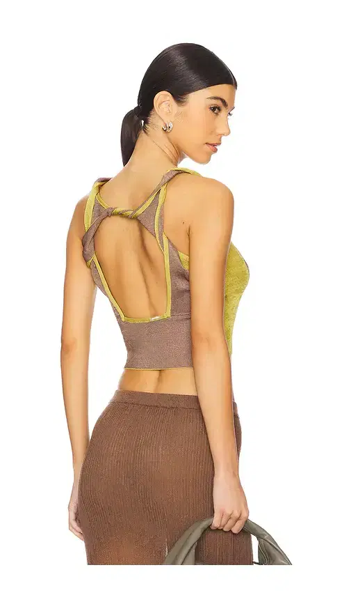 Isa Boulder Two-tone Twisted Top