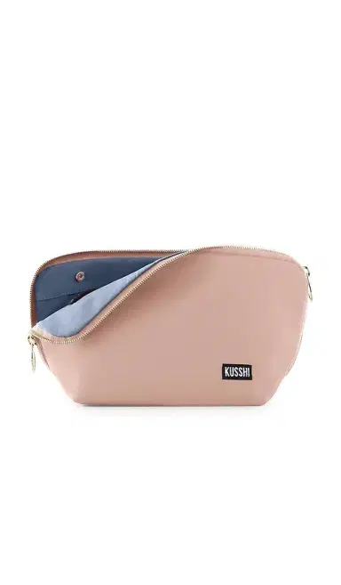 KUSSHI Signature Bag | Thumbnail 1