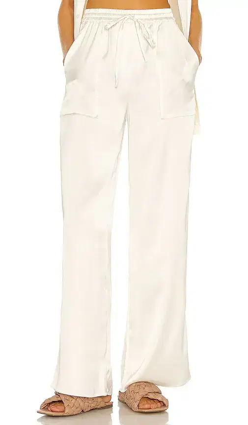 L'Academie Corrine Pant