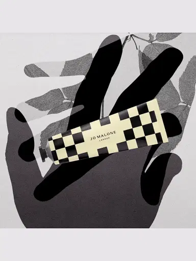 Jo Malone London Women's English Oak & Hazelnut Hand Cream | Thumbnail 3 Jo Malone London Women's English Oak & Hazelnut Hand Cream | Thumbnail 3