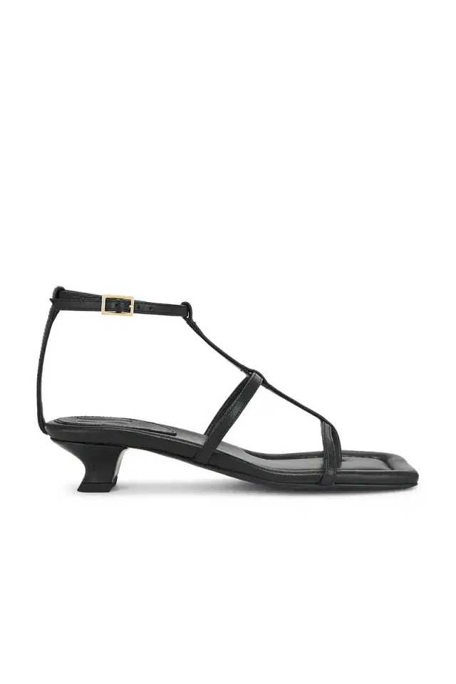 By Malene Birger Teva Heel