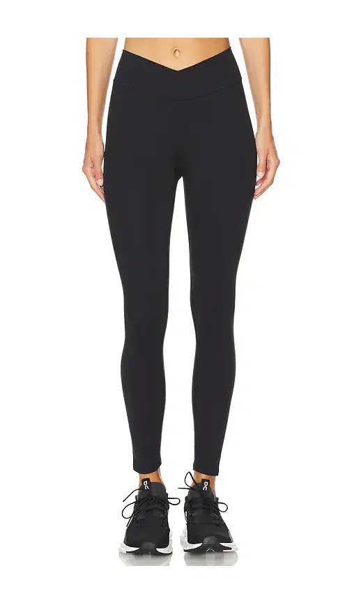 437 The V Legging