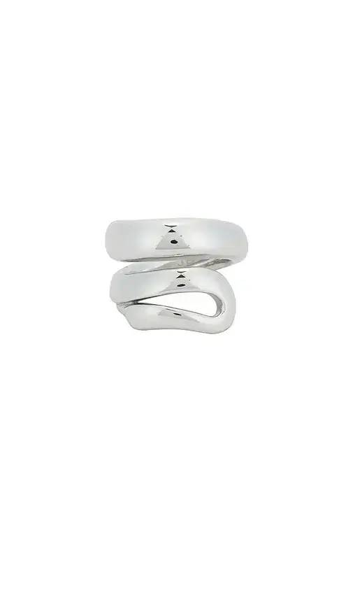Jenny Bird Sees Ring
