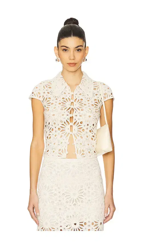 L'Academie Shay Top