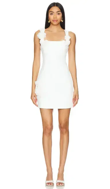 Elliatt Trompe Dress | Thumbnail 1 Elliatt Trompe Dress | Thumbnail 1