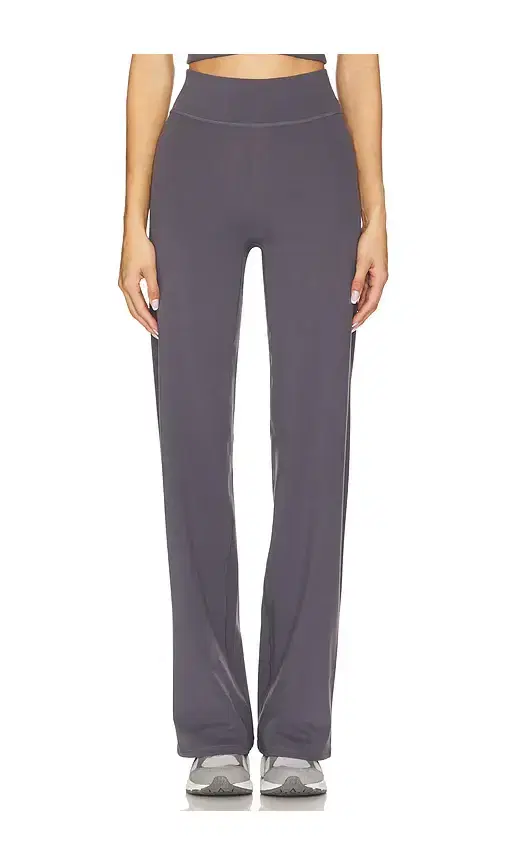 The Essentials Pant