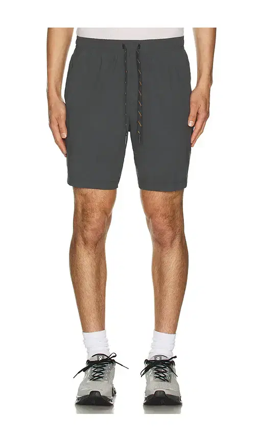 7 Pursuit Short