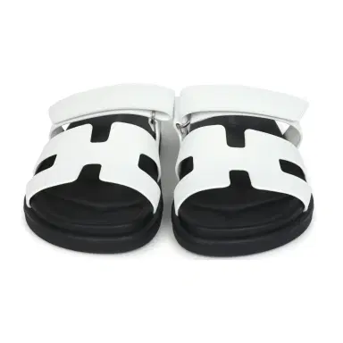 HERMÈS Hermes Chypre Sandals White Calfskin Palladium Hardware 38 EU | Thumbnail 2