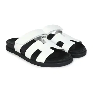 HERMÈS Hermes Chypre Sandals White Calfskin Palladium Hardware 38 EU | Thumbnail 3