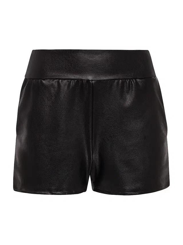 Women's Faux Leather Relaxed Shorts - Black