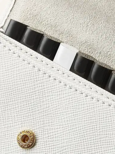 CREED Women's Leather Wallet 8-Piece Fragrance Discovery Set | Thumbnail 6 CREED Women's Leather Wallet 8-Piece Fragrance Discovery Set | Thumbnail 6