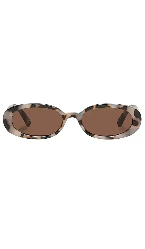 Le Specs Outta Love