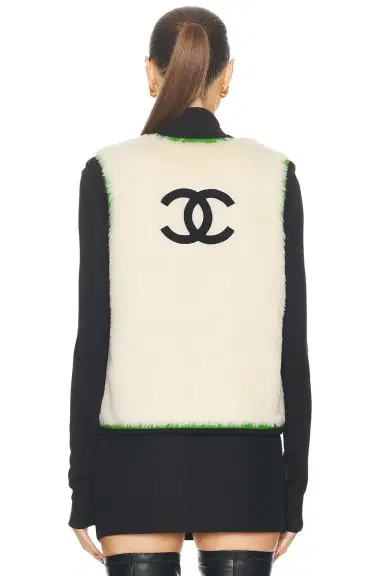 Chanel Chanel 1994 Alpaca Fur CC Vest | Thumbnail 3 Chanel Chanel 1994 Alpaca Fur CC Vest | Thumbnail 3