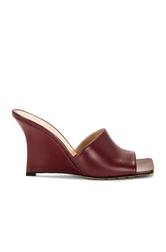 Stretch Mule Wedge