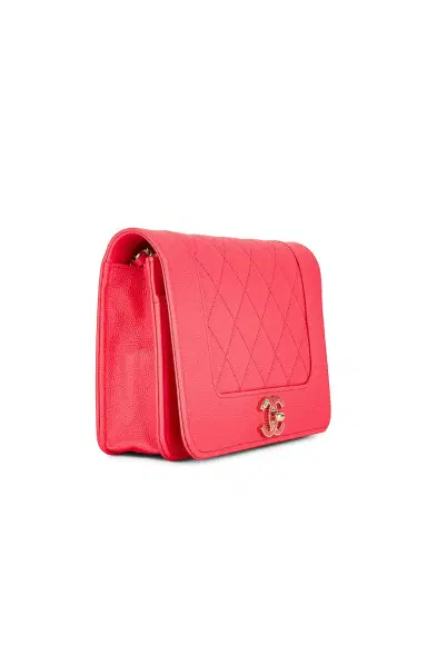 Chanel Chanel Caviar Vintage Mademoiselle Wallet on Chain | Thumbnail 3 Chanel Chanel Caviar Vintage Mademoiselle Wallet on Chain | Thumbnail 3