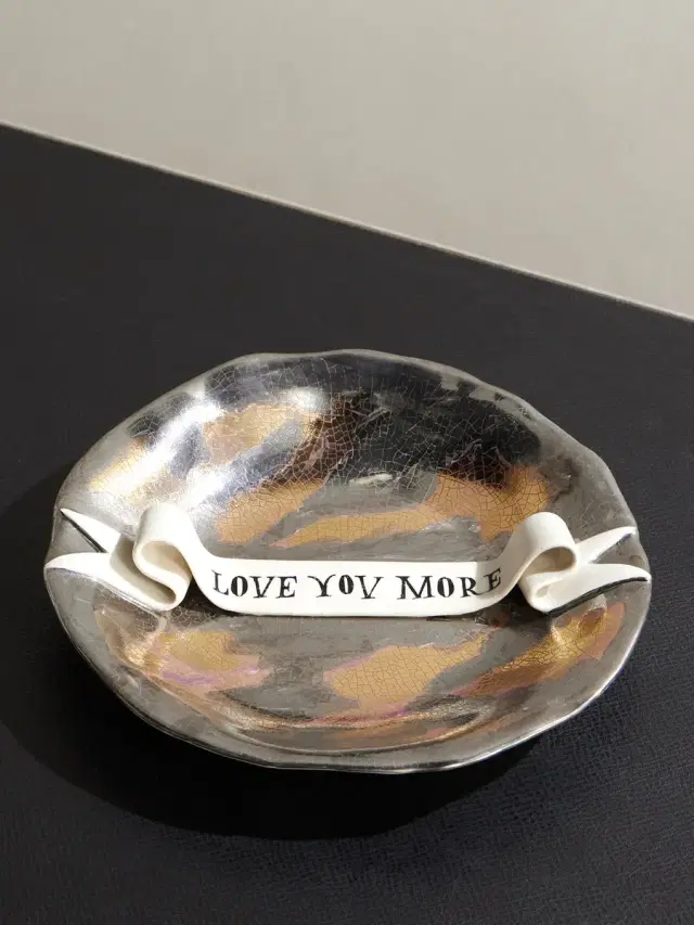 L'Objet Ruan Hoffmann Love You More Painted Earthenware Plate - Men