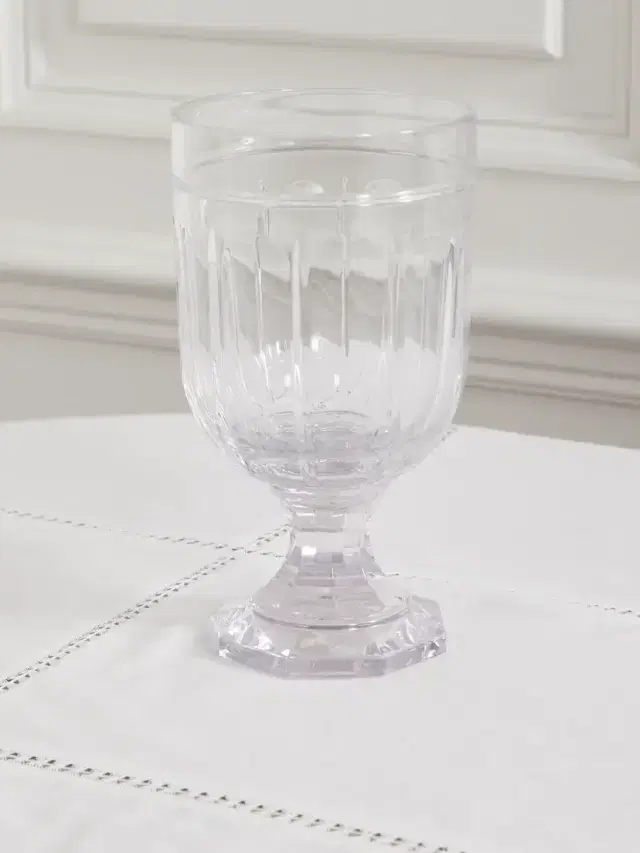 Ralph Lauren Home Coraline Small Crystal Vase