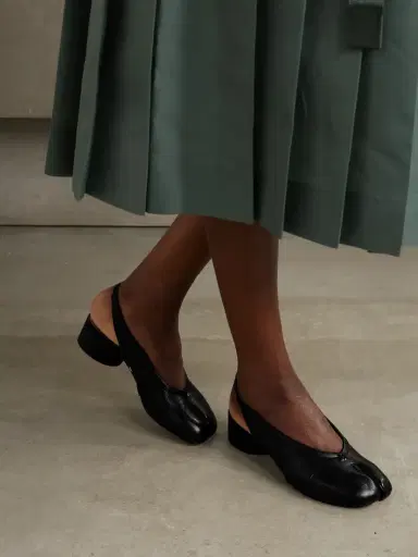 Maison Margiela Tabi Split-toe Leather Slingback Pumps | Thumbnail 2 Maison Margiela Tabi Split-toe Leather Slingback Pumps | Thumbnail 2