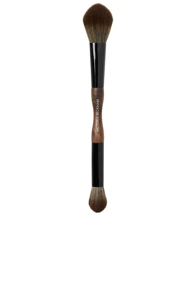 Victoria Beckham Beauty 13 Sculpt & Blend Brush