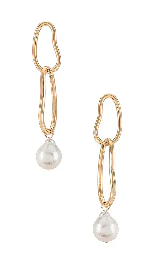 Pearl Drop Earring