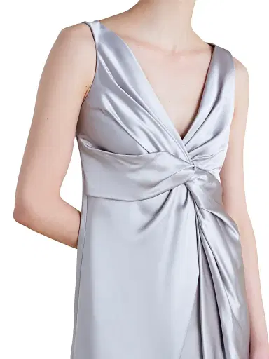 Marina Moscone Women's Satin V-Neck Twist Dress - Pale Grey | Thumbnail 2