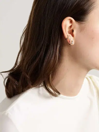 STONE AND STRAND Boulevard 14-karat Gold Diamond Hoop Earrings | Thumbnail 4