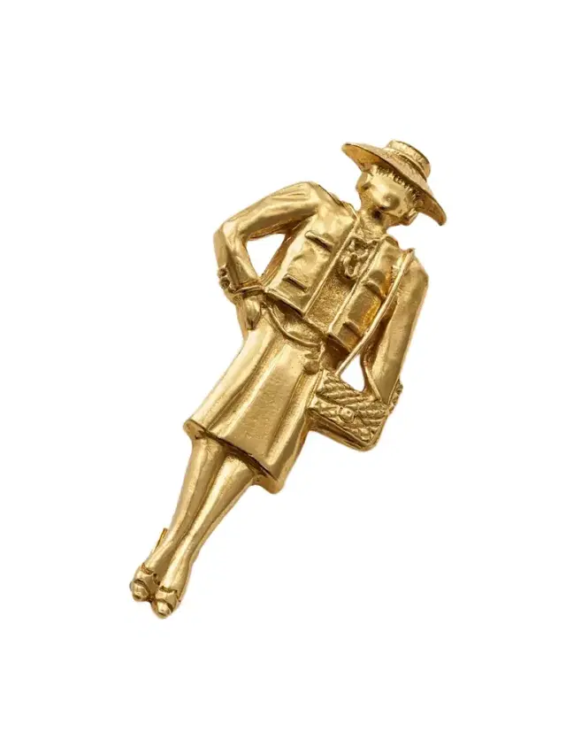Vintage Chanel plated Brooch