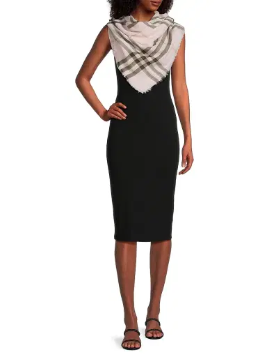 Burberry Women's Check Wool Scarf | Thumbnail 2