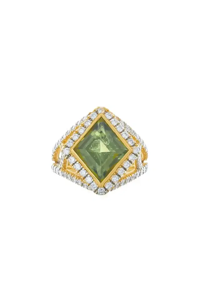 Peridot Diamond Ring