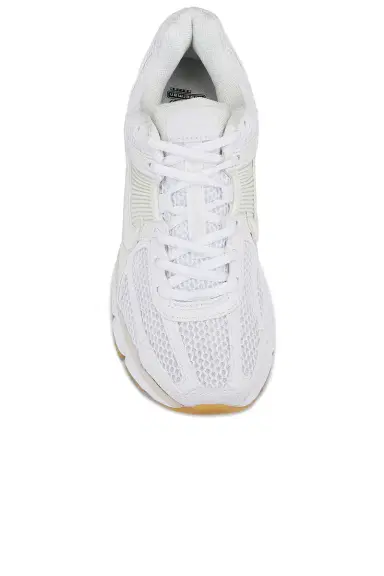Nike Zoom Vomero 5 Sneaker | Thumbnail 4 Nike Zoom Vomero 5 Sneaker | Thumbnail 4