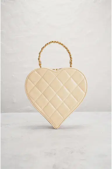 Chanel Chanel 1994 Patent Heart Vanity Bag | Thumbnail 3