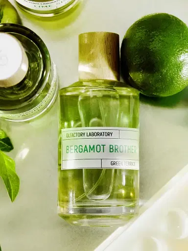 Liquides Imaginaires Bergamot Brother Eau de Parfum | Thumbnail 4 Liquides Imaginaires Bergamot Brother Eau de Parfum | Thumbnail 4