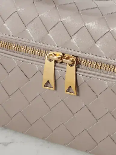 Bottega Veneta Bang Bang Intrecciato Leather Tote | Thumbnail 4 Bottega Veneta Bang Bang Intrecciato Leather Tote | Thumbnail 4