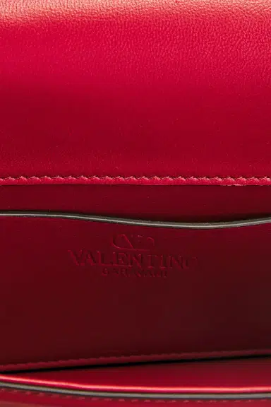 Valentino Garavani Vain Small Clutch | Thumbnail 7