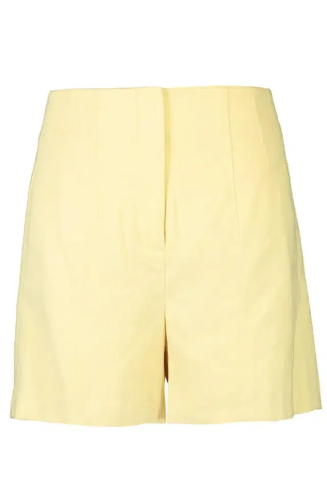 Brit Short