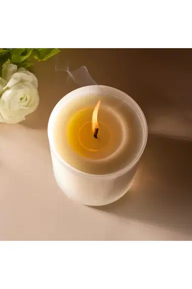 Le Prunier Spring Bloom Candle | Thumbnail 7