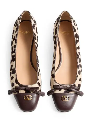 Valentino Garavani Women's Valet Du Roi 25MM Ballerinas in Pony-Effect Calfskin - Natural Brown - Size 10.5 | Thumbnail 4