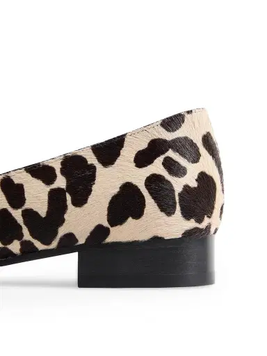 Valentino Garavani Women's Valet Du Roi 25MM Ballerinas in Pony-Effect Calfskin - Natural Brown - Size 10.5 | Thumbnail 6