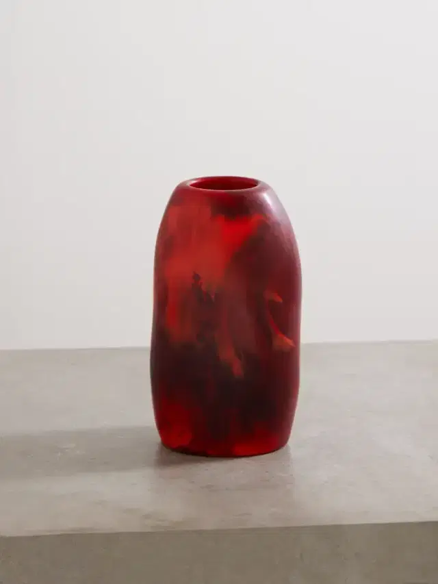 Pebble Medium Resin Vase
